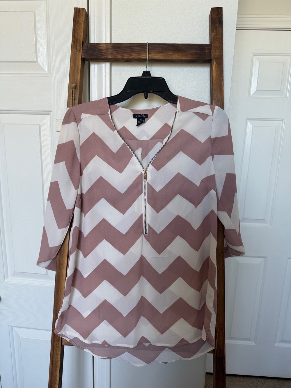 Rue 21 Pink Chevron Zip-Front Blouse